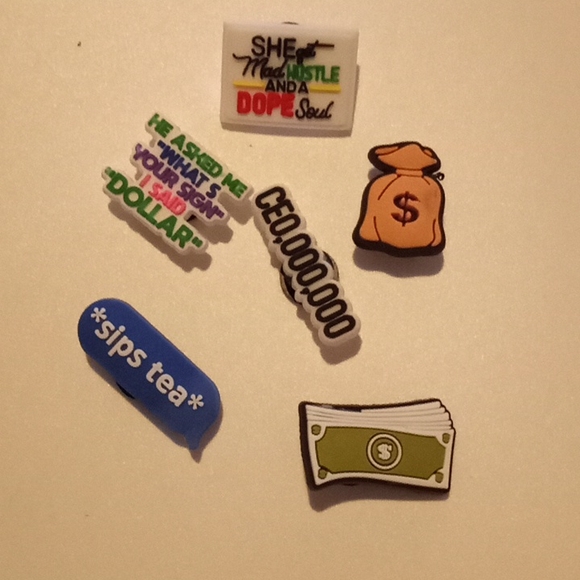 Men or womans White Classic Crocs Shoes - Picture 6 of 6